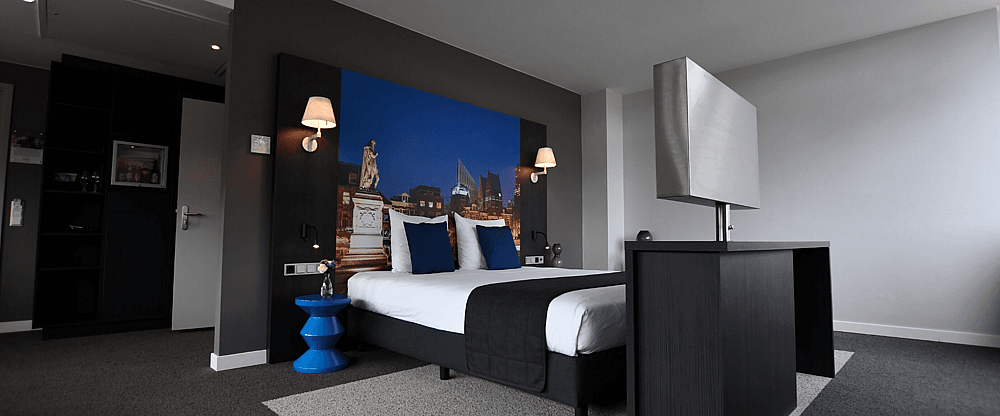 4 New Mondrian Hotel.png