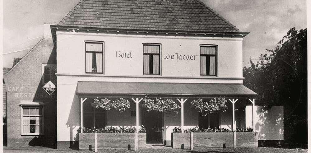7 De Jaeger _ Crops Header Website.png