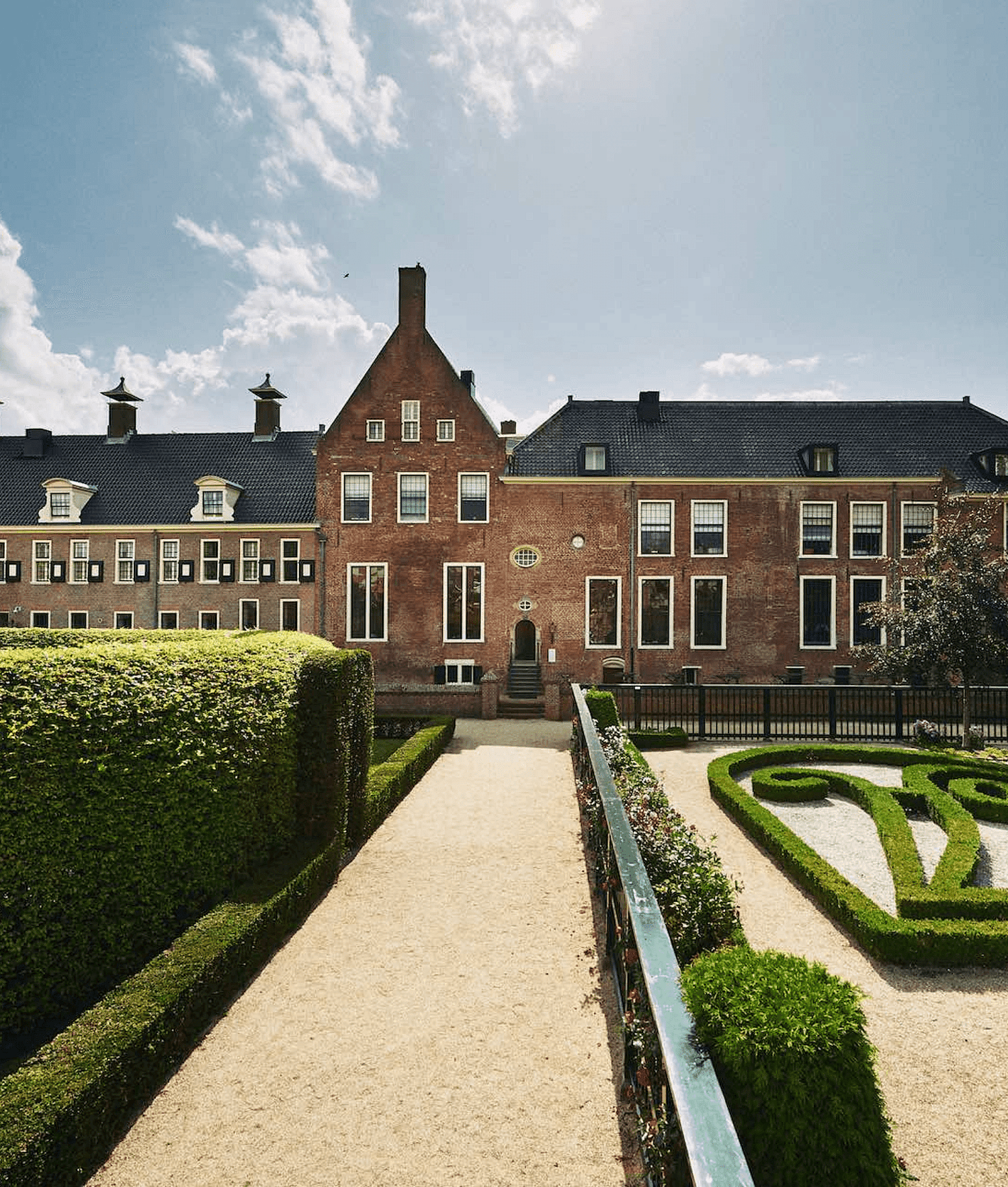 1 Hotel Prinsenhof Crops Website 540 x 636.png