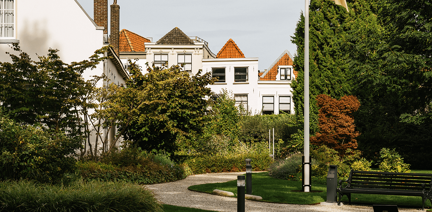 2 Grand Hotel Karel V Crops Header Website.png