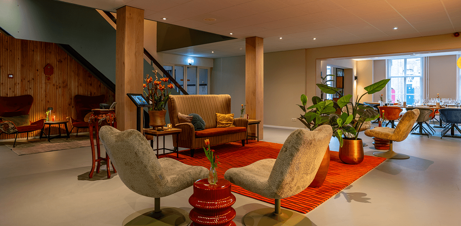 2 Hotel de Wereld _ Crops Header Website.png