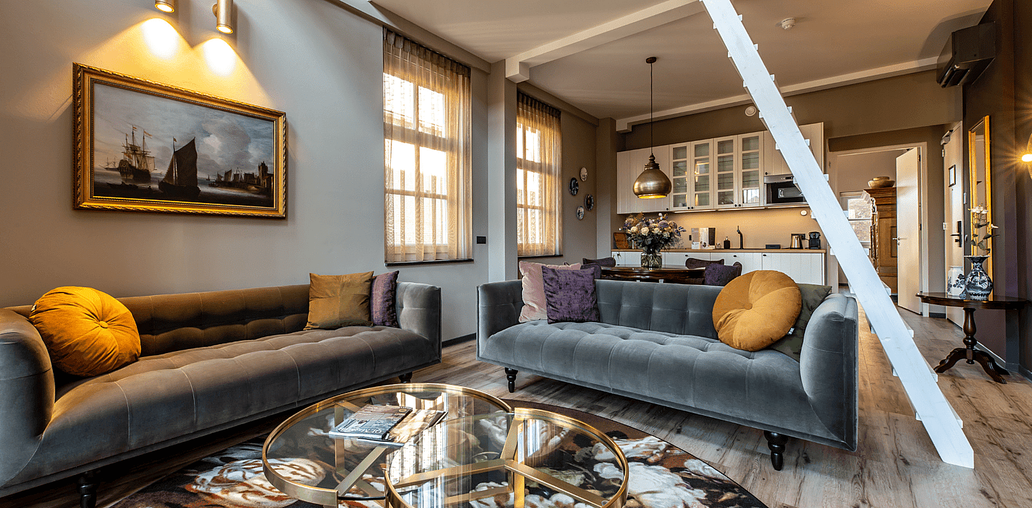 3 Boutique Hotel Mondragon Crops Header Website.png