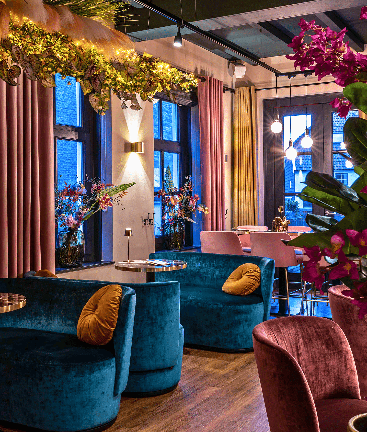 3 Boutique Hotel Mondragon Crops Website 540 x 636.png