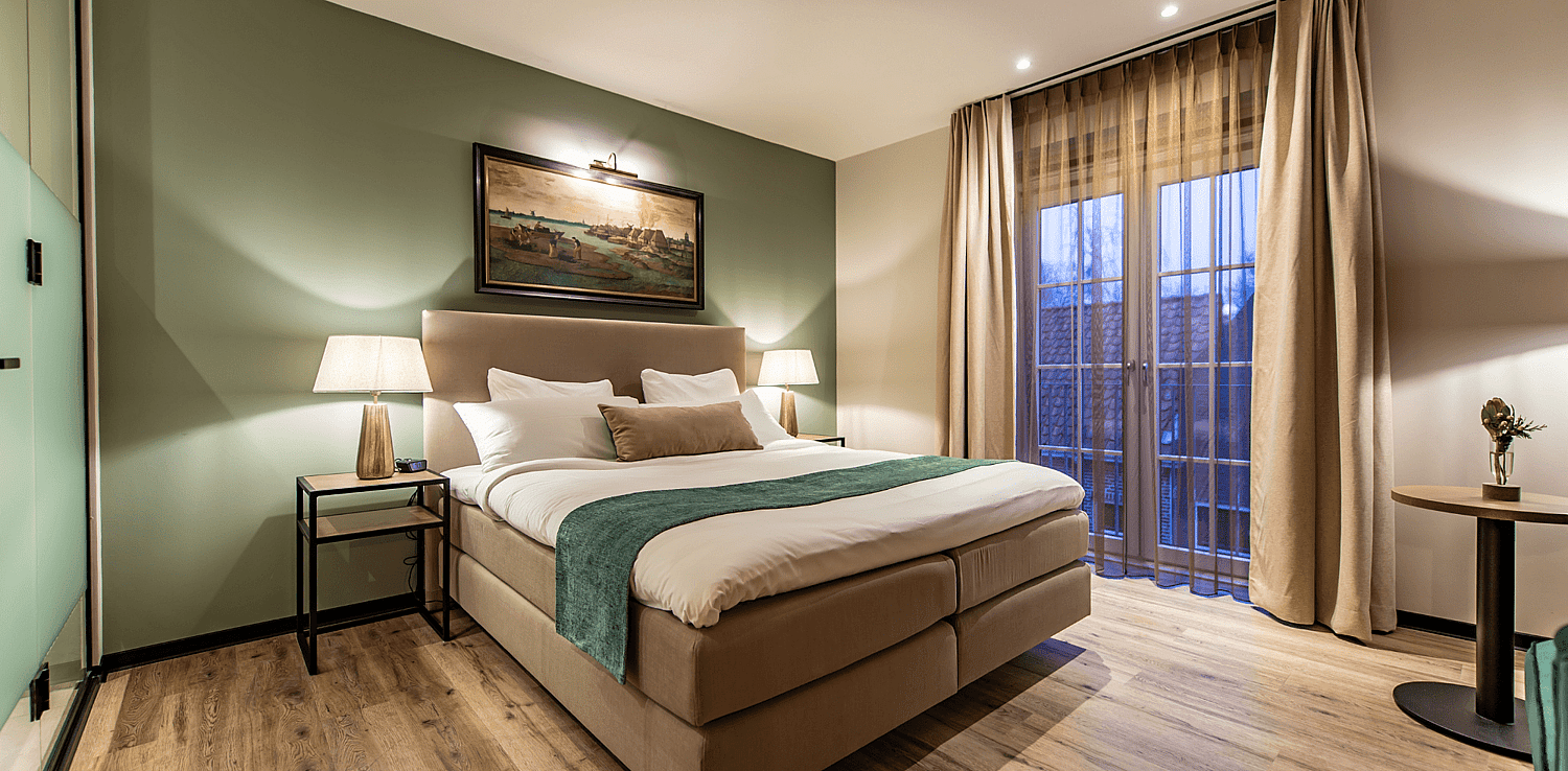 6 Boutique Hotel Mondragon Crops Header Website.png