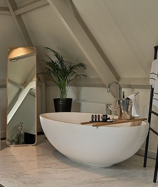De Nederlanden badkamer.jpg
