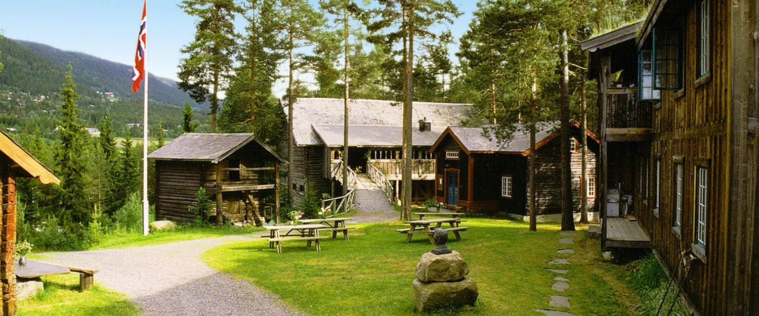 Herangtunet Buitenaanzicht Zomer 1920 x 800 pixels (3).jpg