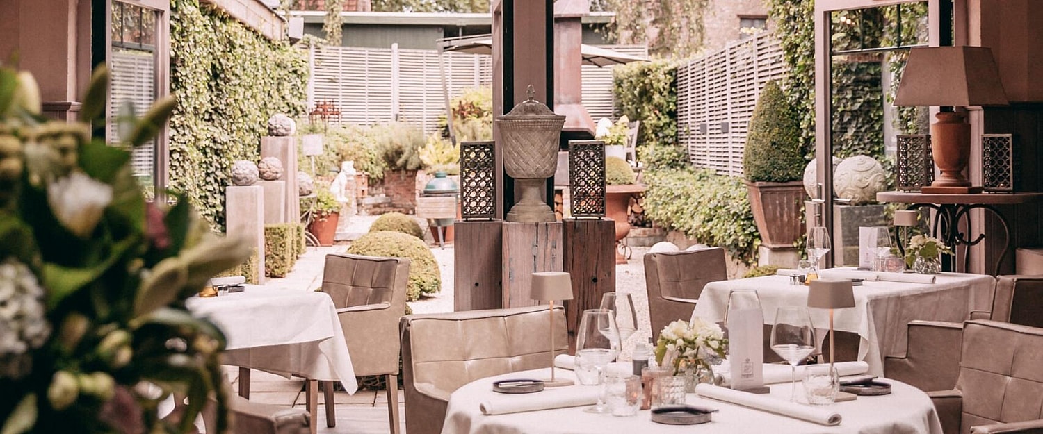 Hofke van Bazel Restaurant 1920 x 800 pixels (3).jpg
