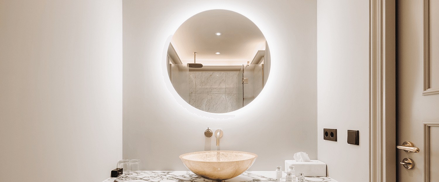 Hotel 717 badkamer (1920 x 800 px) (50.799 x 21.166 cm).png