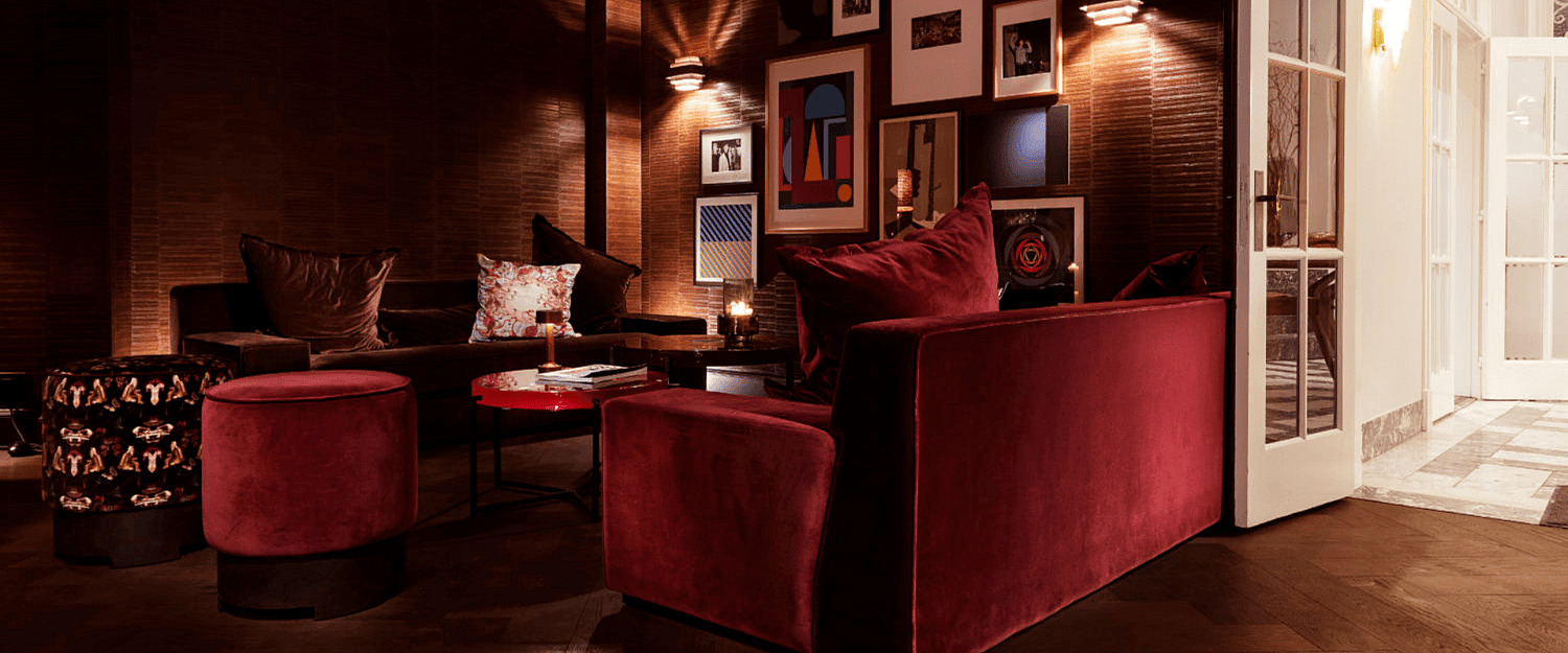 Hotel Le Val d'Amblève salon.png