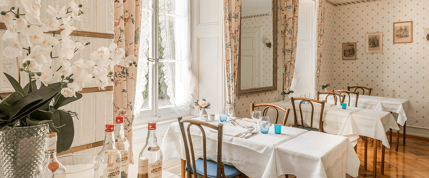 Hotel Masson restaurant .png