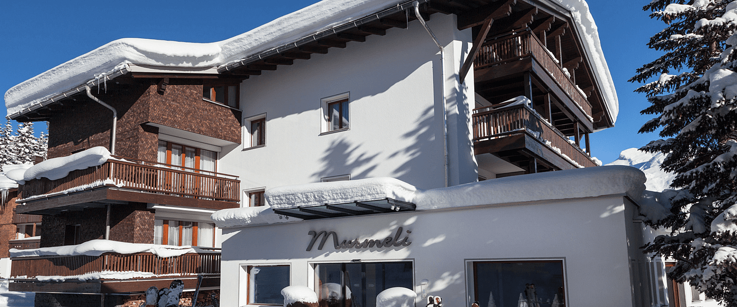 Hotel Murmeli buiten.png