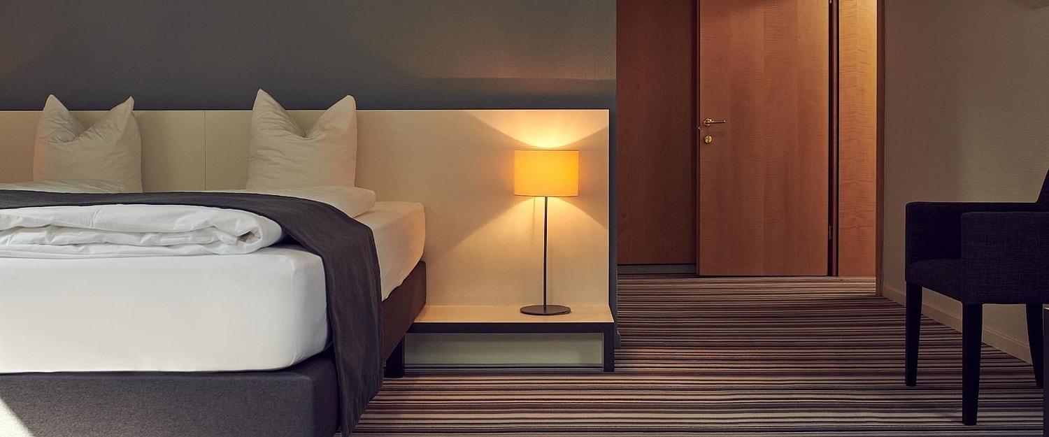 Hotel Vitznauerhof Kamer 1920 x 800 pixels.jpg