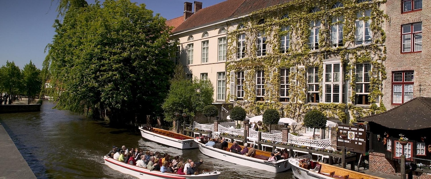 Hotel de Orangerie Buitenaanzicht Zomer 1920 x 800 pixels.jpg