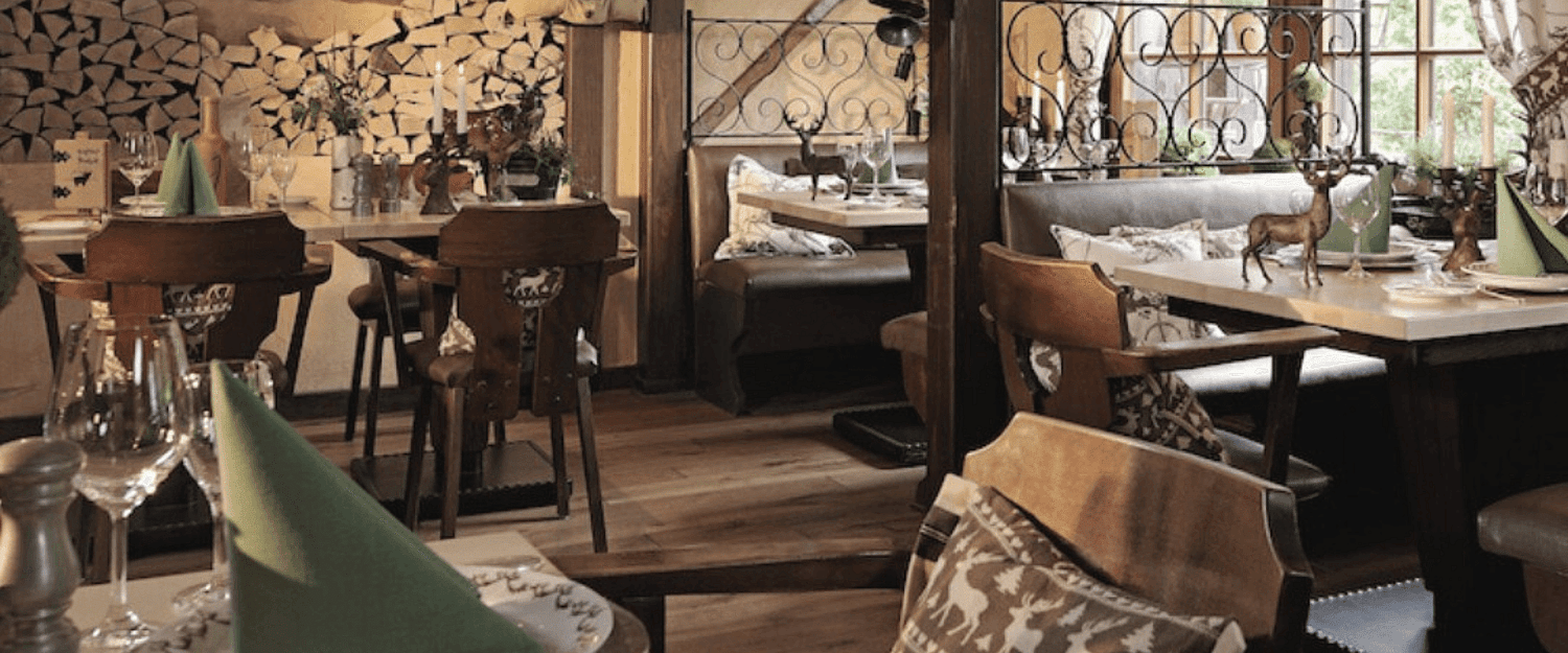 Jagdhof Glashutte restaurant.png