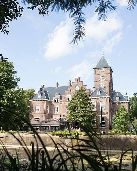 Kasteel de WIttenburg - 540 x 676.jpg