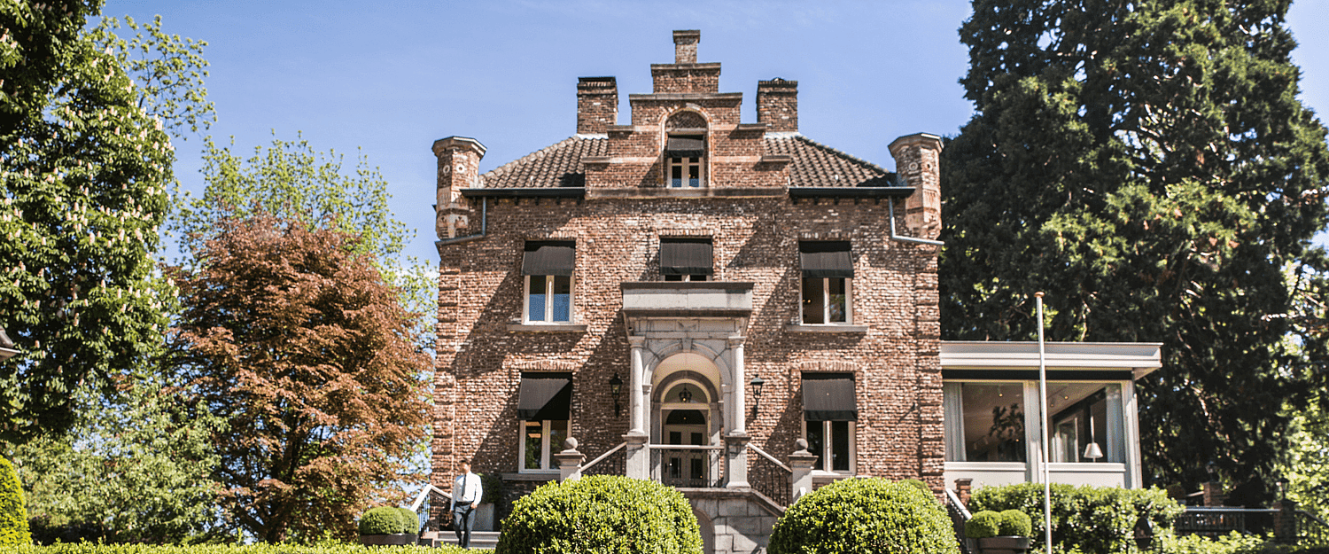 Kasteeltje Hattem buiten 1.png