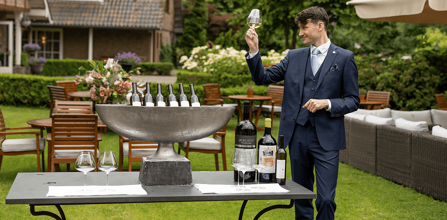 Landhuishotel & Restaurant de Bloemenbeek Crops Header Website.png