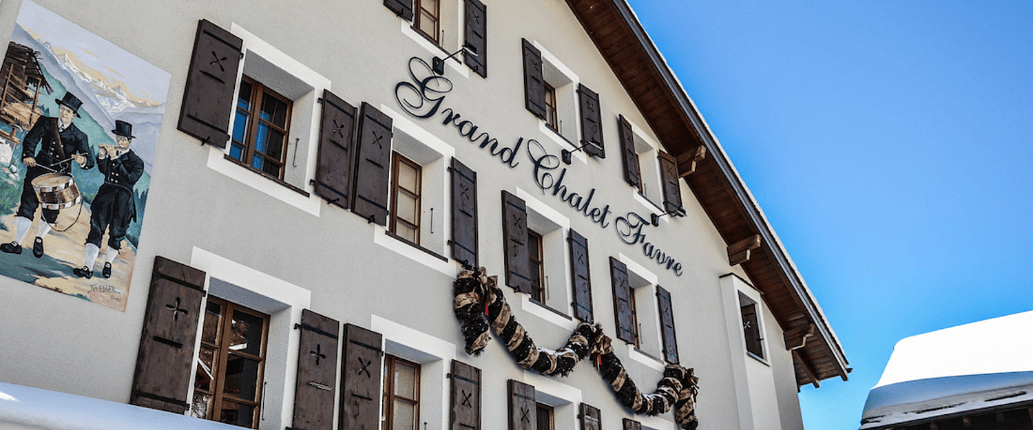 Le Grand Chalet Favre buiten 2.png