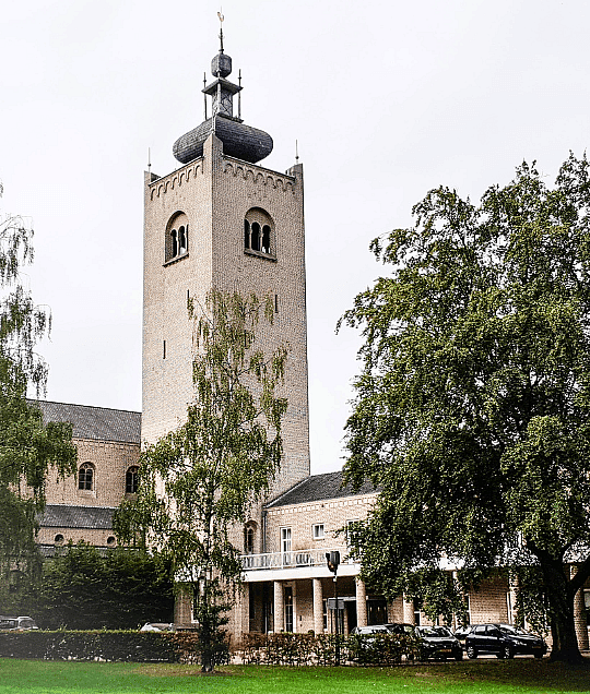 Leerhotel het klooster buiten.png