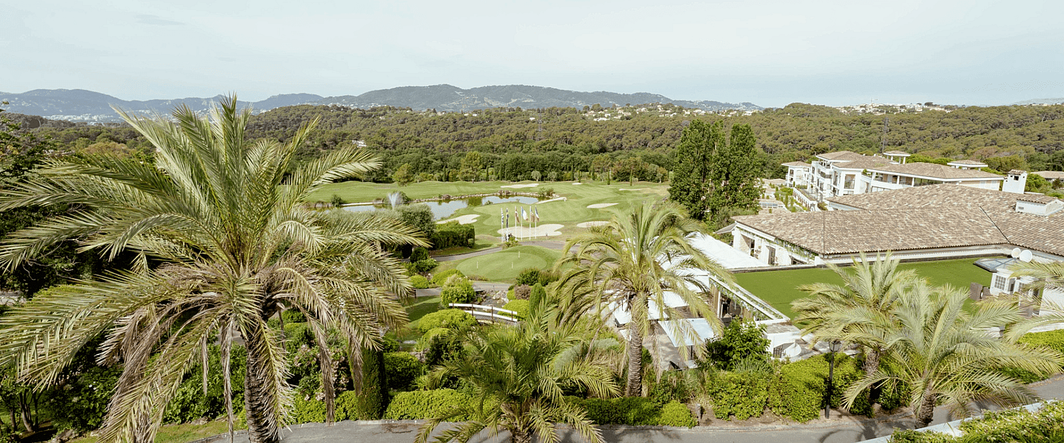 Royal mougins buiten 1.png