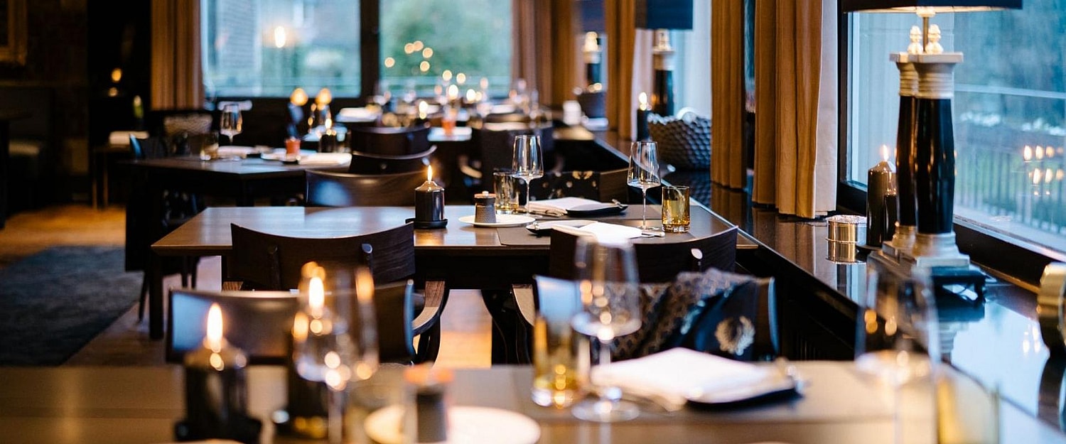 Schlosshotel hugenpoet Restaurant 1831 - 1920 x 800 pixels (2).jpg