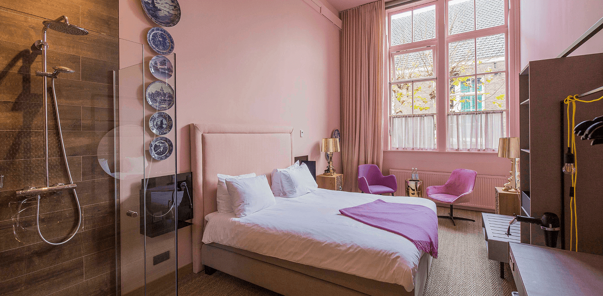 1 Boutiquehotel STAATS Crops Header Website.png