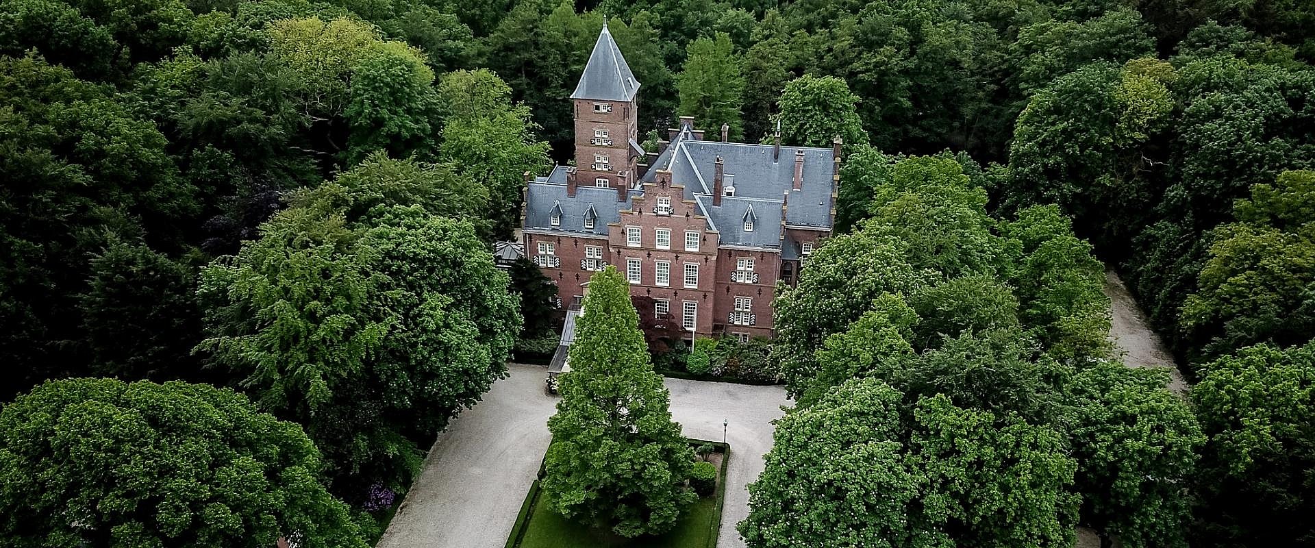 Kasteel De Wittenburg - Buitenaanzicht 1920 x 800 pixel.jpg