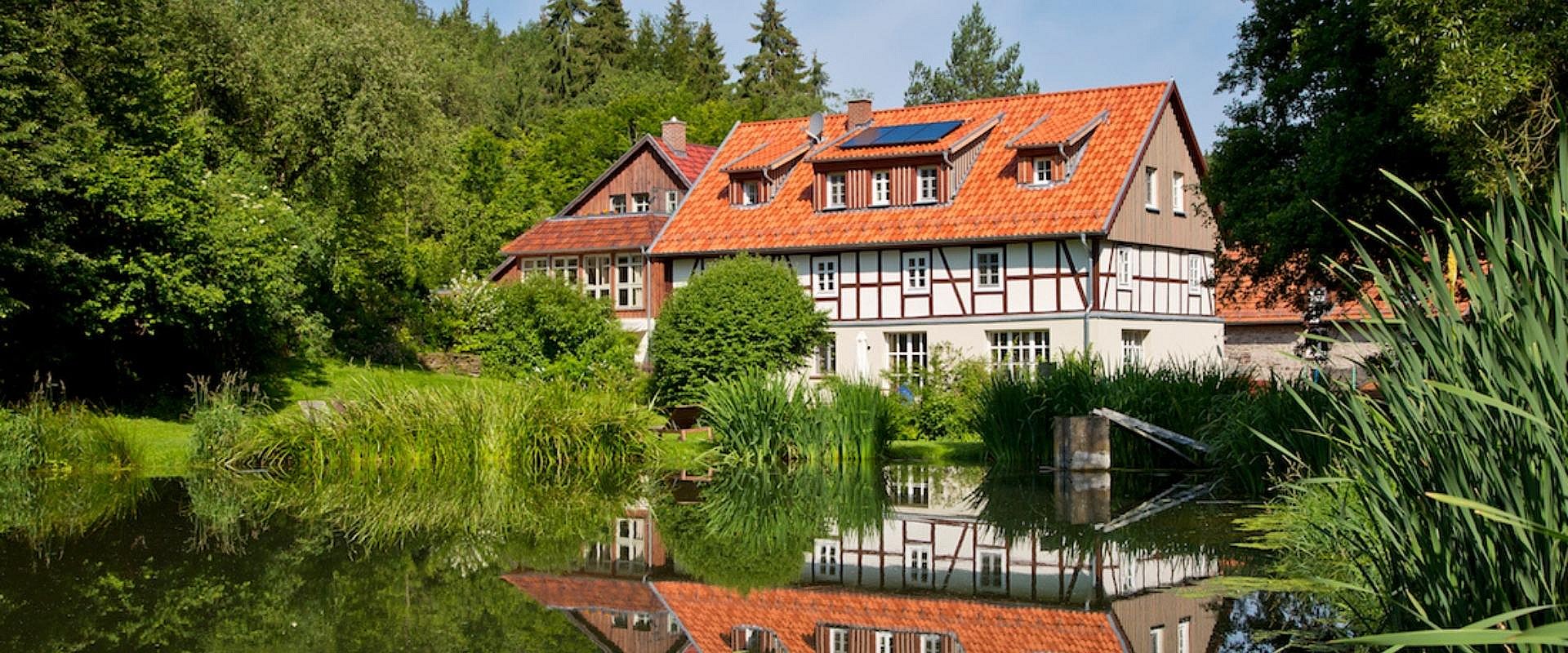 Landhaus Barenmuhle buitenaanzicht 1920 x 800 pixels.jpg